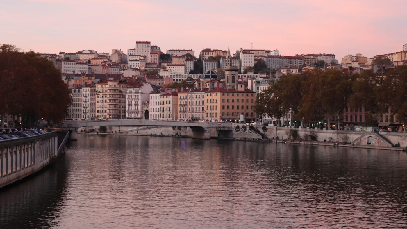 La Saône et les pentes de la Croix-Rousse à Lyon